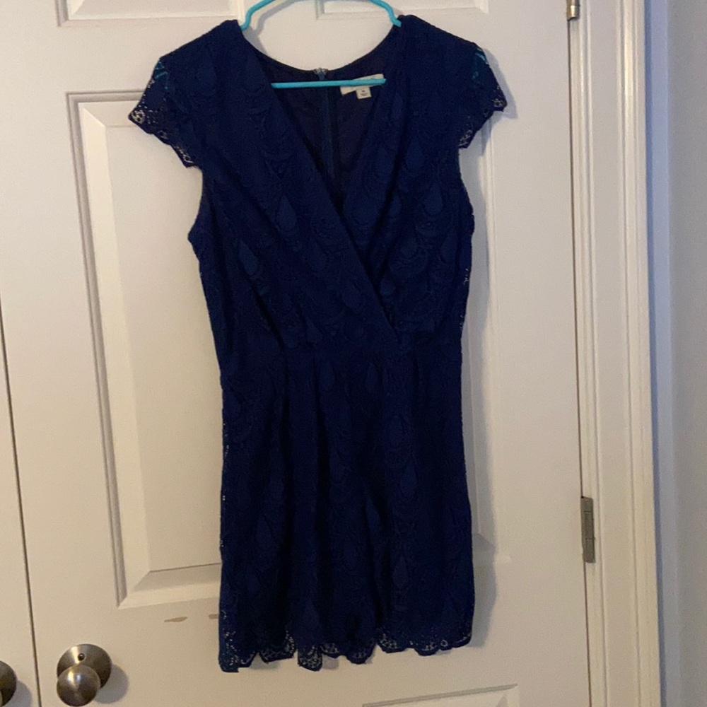 Francesca’s Navy Blue Lace Romper, size M